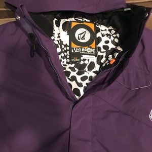 Volcom Womens or Girls snowboard or ski - jacket.
